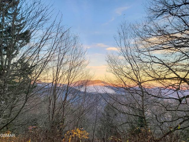 2322 Bonnie Lane, Sevierville, TN 37876