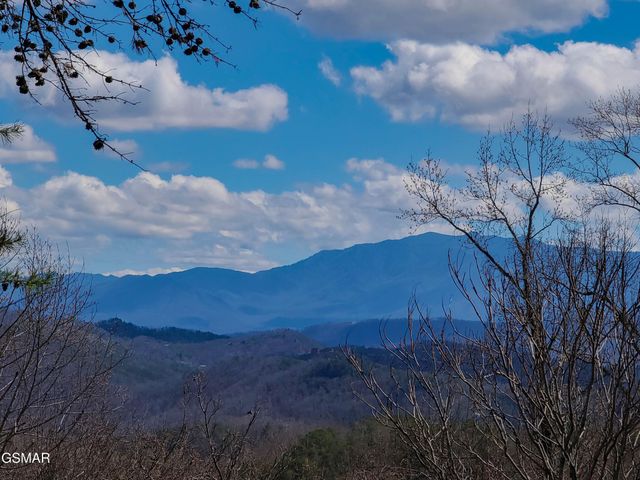 2322 Bonnie Lane, Sevierville, TN 37876