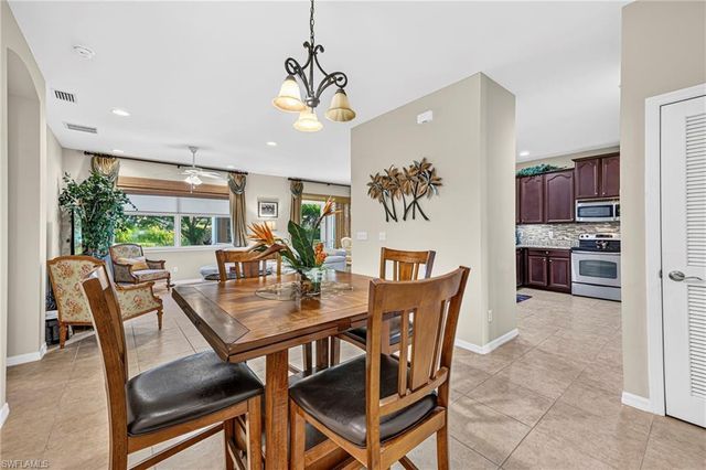 2545 Verdmont CT, Cape Coral, FL 33991