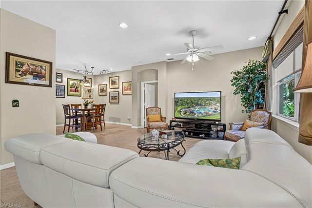 2545 Verdmont CT, Cape Coral, FL 33991