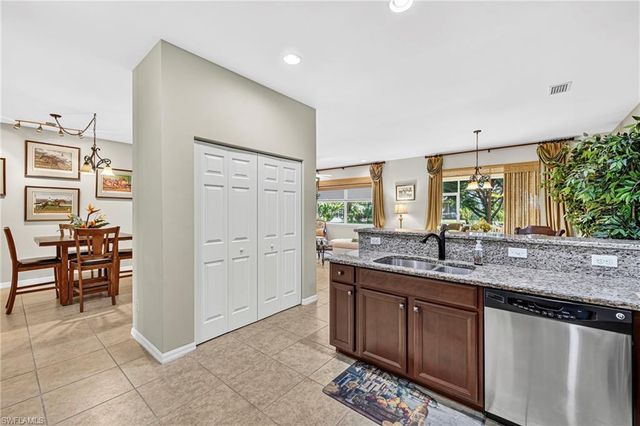 2545 Verdmont CT, Cape Coral, FL 33991
