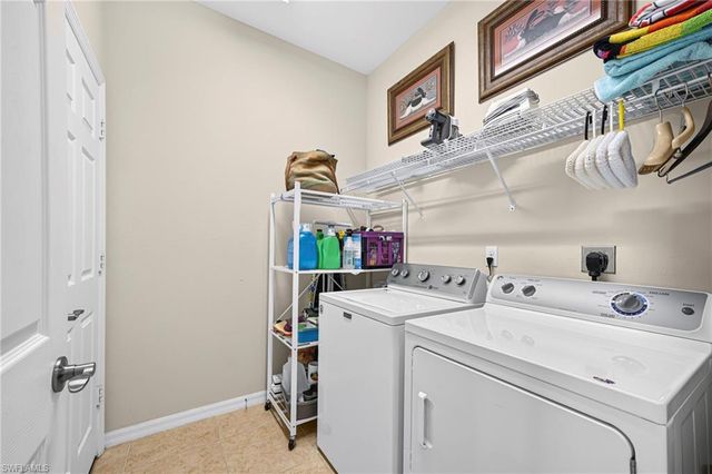 2545 Verdmont CT, Cape Coral, FL 33991
