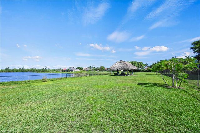 2545 Verdmont CT, Cape Coral, FL 33991