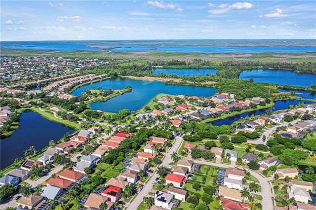 2545 Verdmont CT, Cape Coral, FL 33991