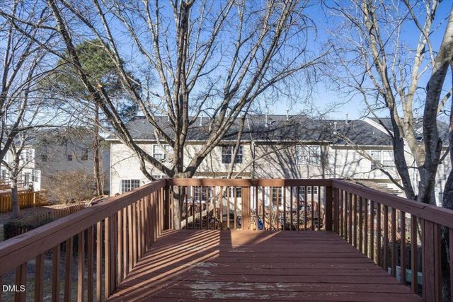 5531 Crabtree Park Court, Raleigh, NC 27612