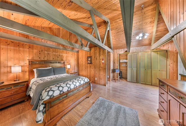1418 E Blackburn Road, Mount Vernon, WA 98274
