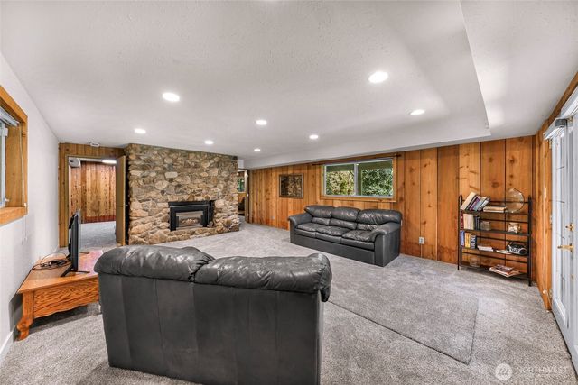 1418 E Blackburn Road, Mount Vernon, WA 98274