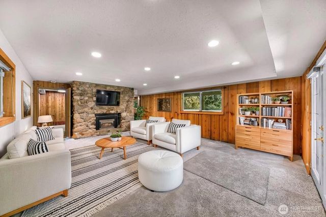 1418 E Blackburn Road, Mount Vernon, WA 98274