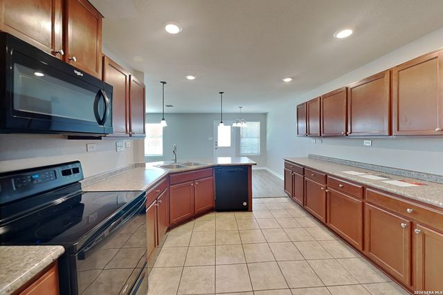 1519 Overlook Bank, San Antonio, TX 78245