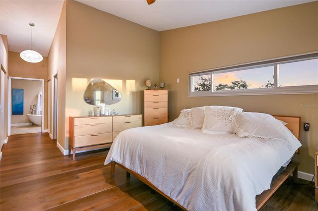 6511 BAYSHORE ROAD, Palmetto, FL 34221