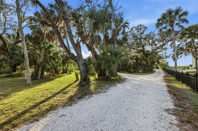 6511 BAYSHORE ROAD, Palmetto, FL 34221