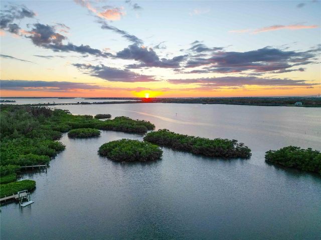 6511 BAYSHORE ROAD, Palmetto, FL 34221