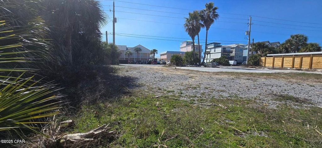 Image 10 of property listing at 19978 Front Beach Road, Panama City Beach, FL 32413