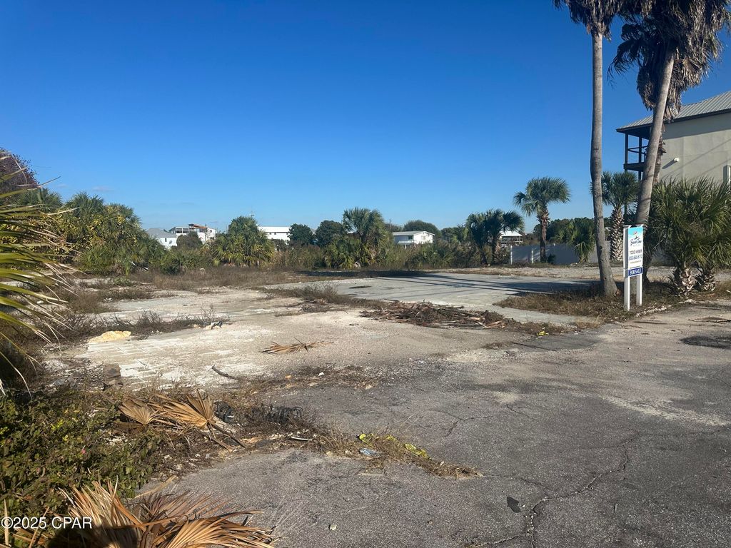 Image 18 of property listing at 19978 Front Beach Road, Panama City Beach, FL 32413