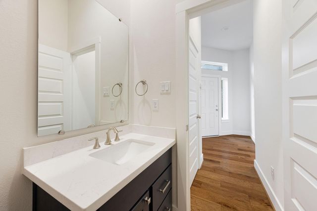 1012 W 23rd Street, Houston, TX 77008