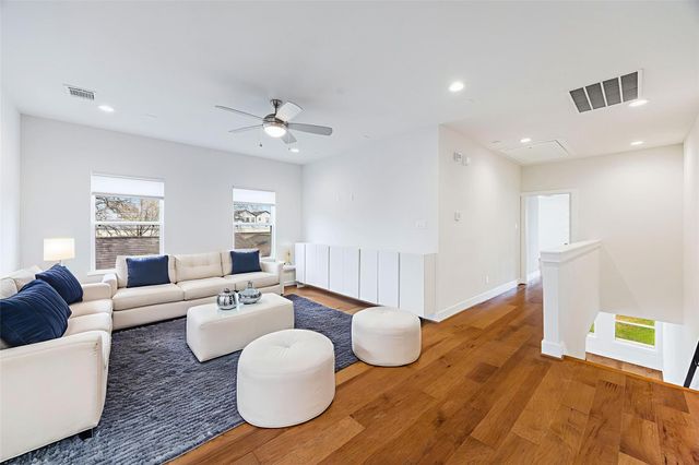 1012 W 23rd Street, Houston, TX 77008