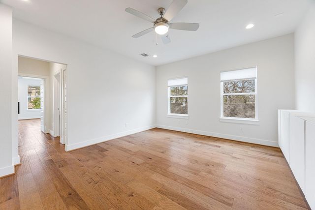 1012 W 23rd Street, Houston, TX 77008