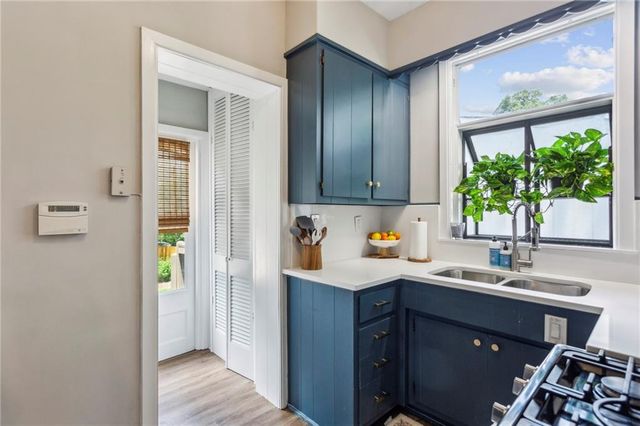 262 Peachtree NE Way, Atlanta, GA 30305