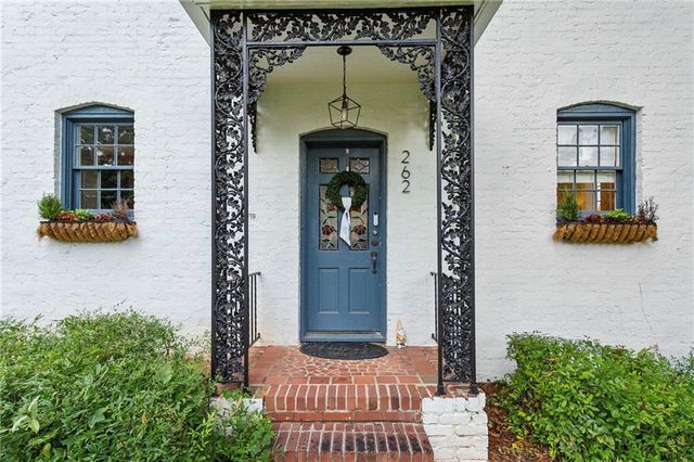 262 Peachtree NE Way, Atlanta, GA 30305