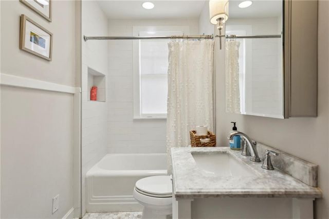 262 Peachtree NE Way, Atlanta, GA 30305