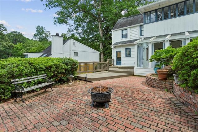 262 Peachtree NE Way, Atlanta, GA 30305
