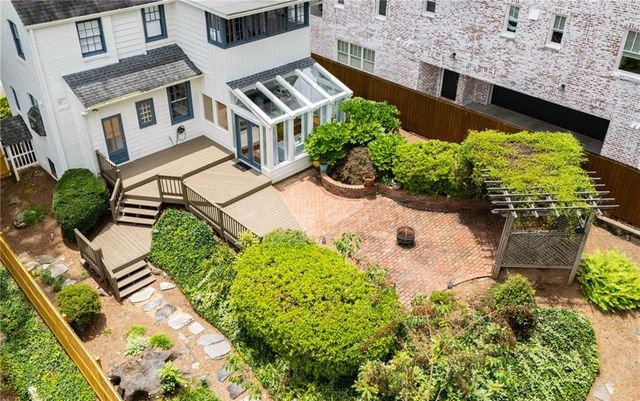 262 Peachtree NE Way, Atlanta, GA 30305