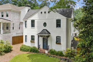 262 Peachtree NE Way, Atlanta, GA 30305
