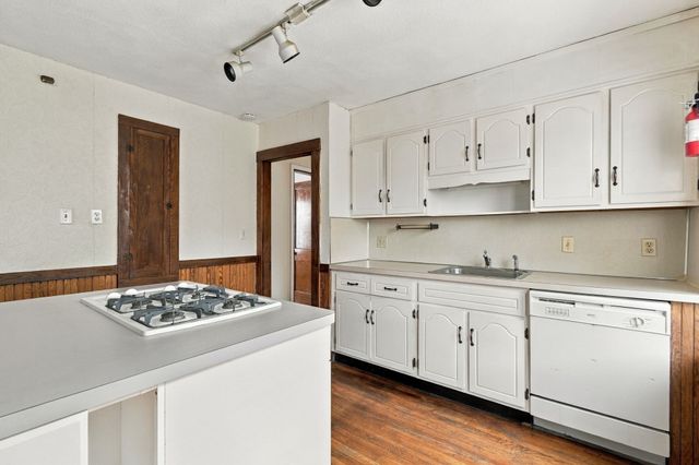 702 Mount Auburn St 702, Watertown, MA 02472