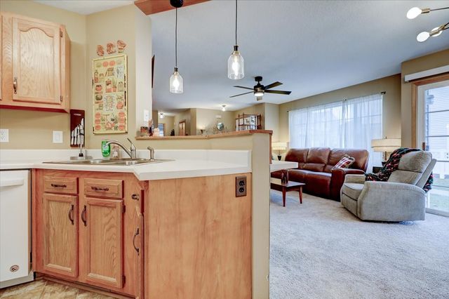 1400 S 52nd Street 50, West Des Moines, IA 50265