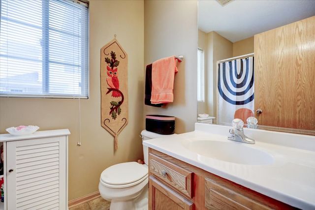 1400 S 52nd Street 50, West Des Moines, IA 50265