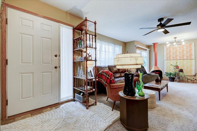 1400 S 52nd Street 50, West Des Moines, IA 50265