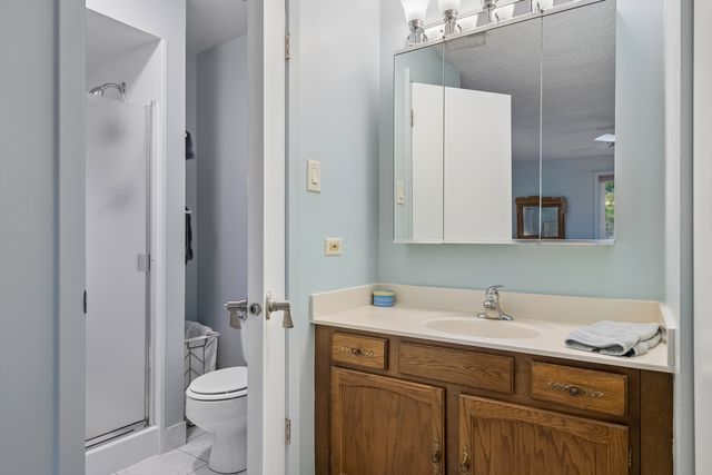 8220 Mulberry Court 7B, Palos Hills, IL 60465