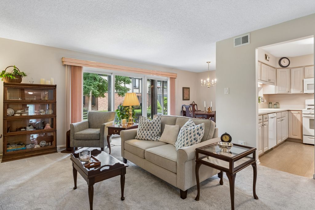 8220 Mulberry Court 7B, Palos Hills, IL 60465 — photo 3