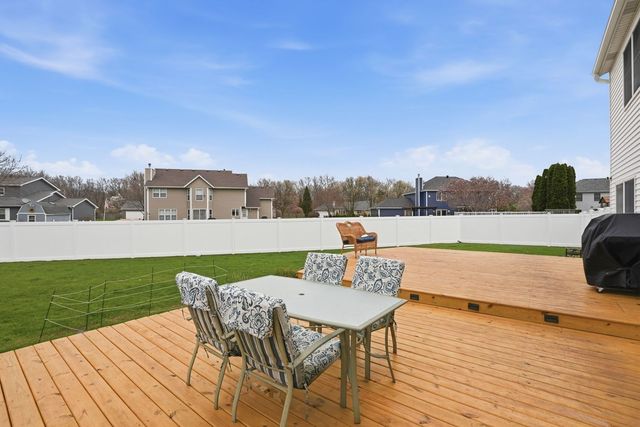 24821 S River Trail, Channahon, IL 60410
