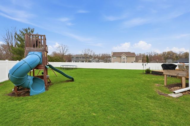 24821 S River Trail, Channahon, IL 60410