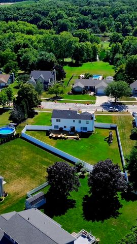 24821 S River Trail, Channahon, IL 60410