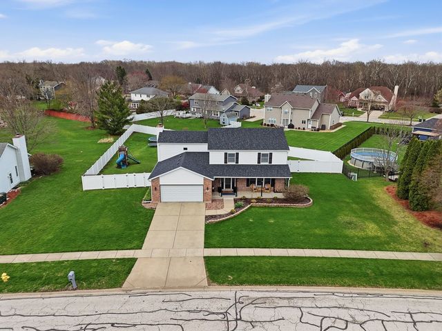 24821 S River Trail, Channahon, IL 60410