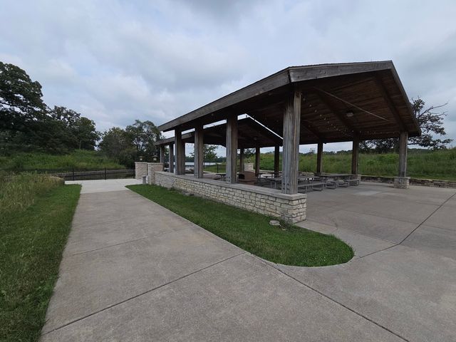 24821 S River Trail, Channahon, IL 60410