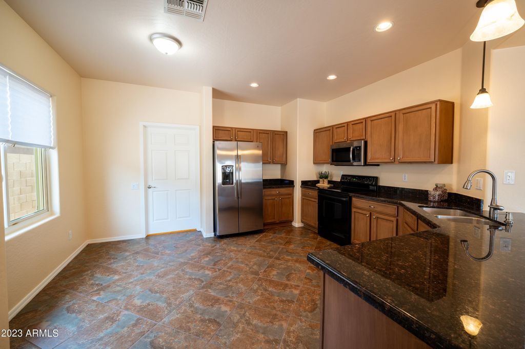 10664 E SECOND WATER Trail, Gold Canyon, AZ 85118 — photo 3