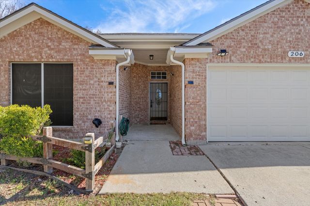 206 Charleston Drive, Wylie, TX 75098