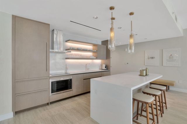 525 N Fort Lauderdale Beach Boulevard 602, Fort Lauderdale, FL 33304