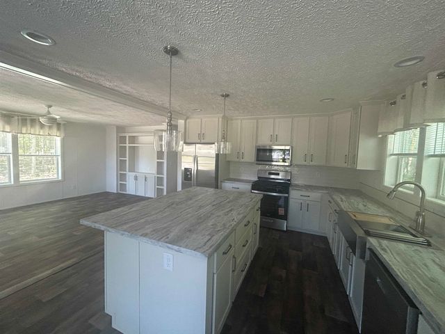 6 Country Ridge Park, Rochester, NH 03867