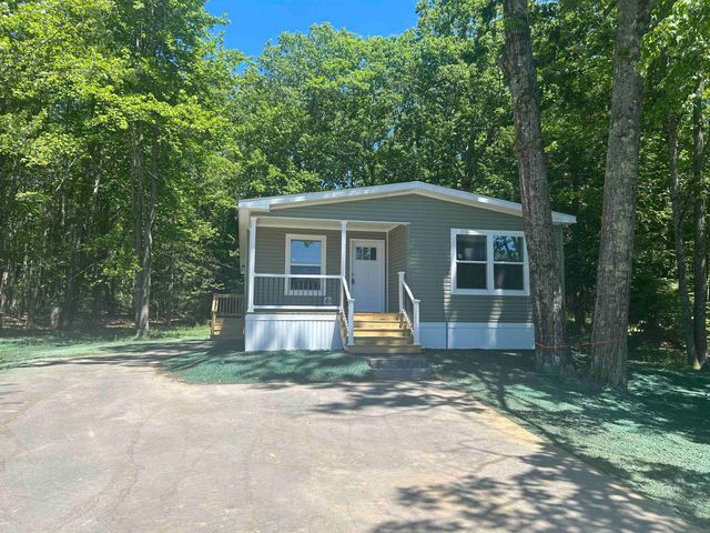 6 Country Ridge Park, Rochester, NH 03867