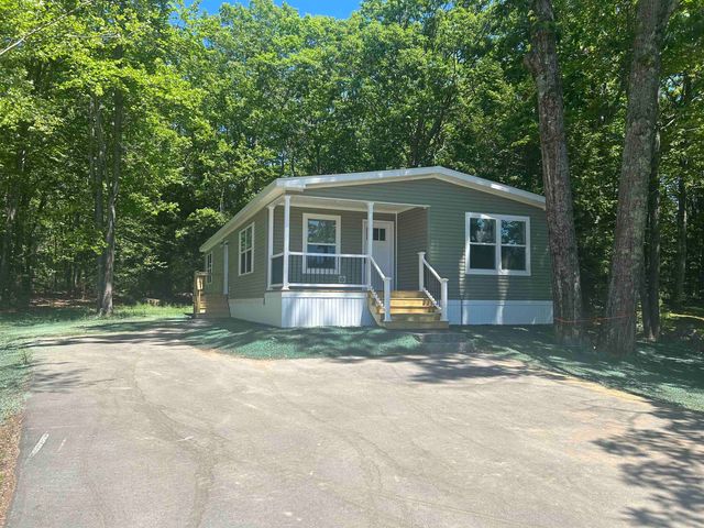 6 Country Ridge Park, Rochester, NH 03867