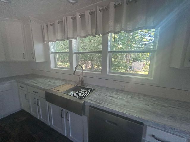 6 Country Ridge Park, Rochester, NH 03867