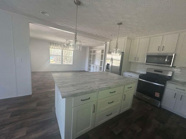 6 Country Ridge Park, Rochester, NH 03867