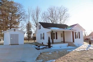 402 W Commerce St, Loretto, TN 38469