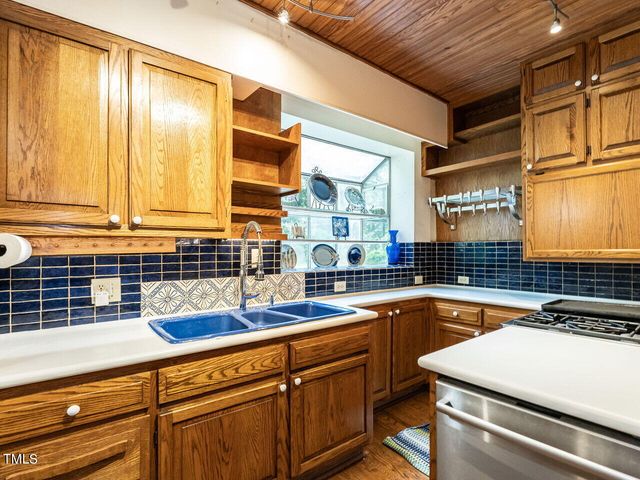 2501 Kenmore Drive, Raleigh, NC 27608