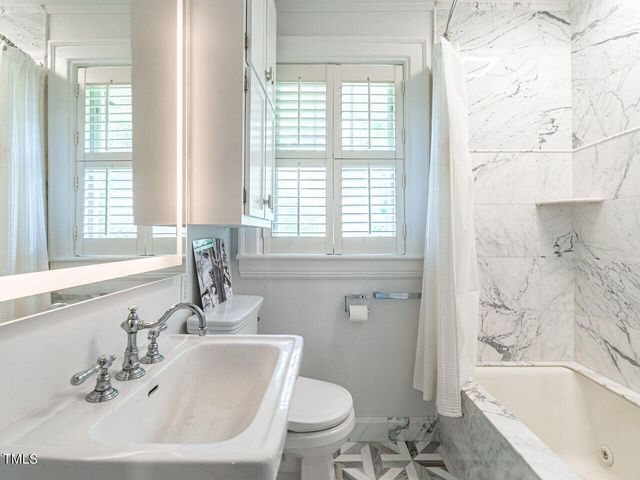 2501 Kenmore Drive, Raleigh, NC 27608