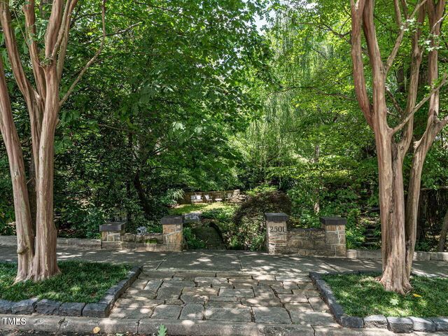 2501 Kenmore Drive, Raleigh, NC 27608